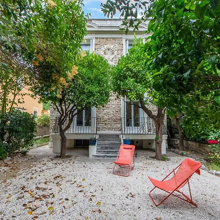 Happyfew Michelet Niza