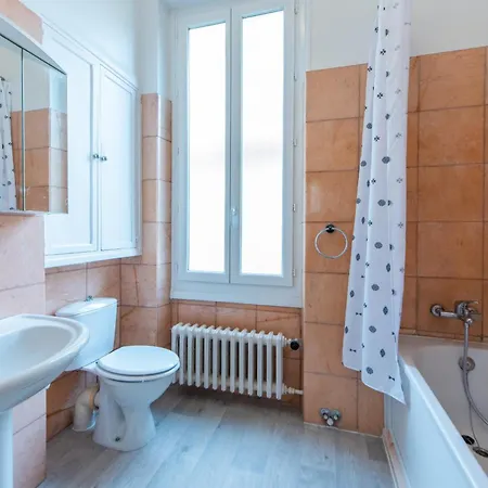 Holiday home Happyfew Michelet